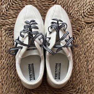 Tretorn Canvas Sneakers with Navy blue Accents